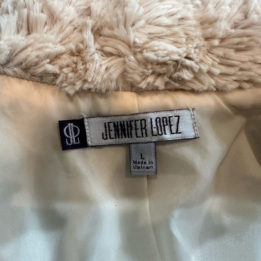Jennifer Lopez Women’s Cream Faux Cropped Jacket - Size Large (EUC) - Picture 9 of 11